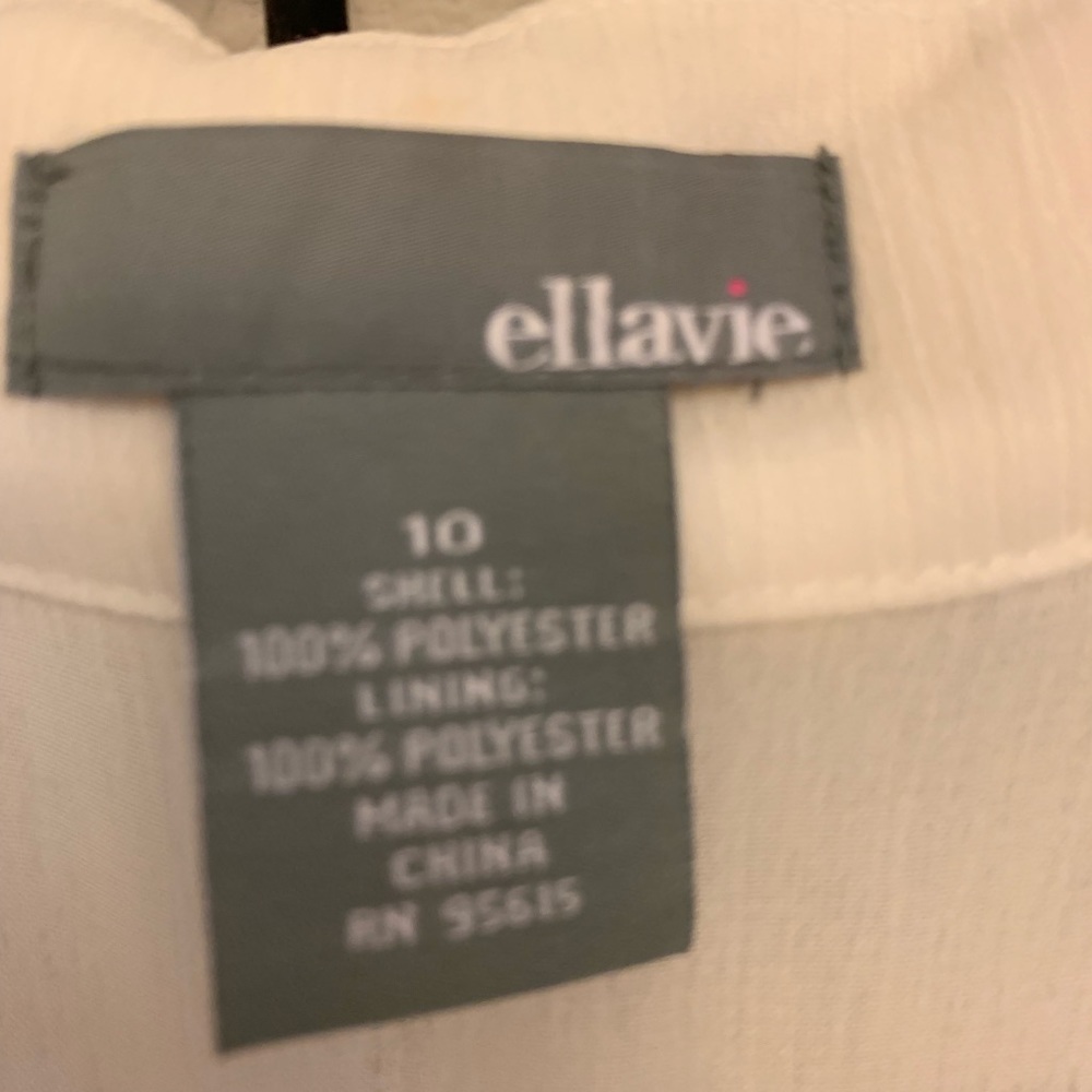 Cute white top size 10